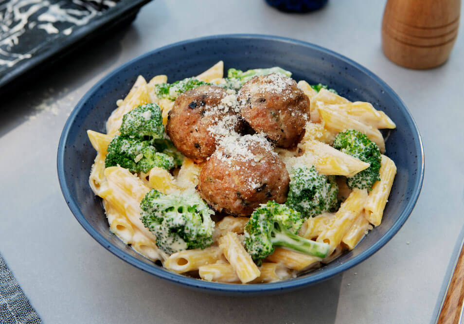Penne Parmesan Cauli-Fredo with Roasted Chicken Meatballs and Broccoli