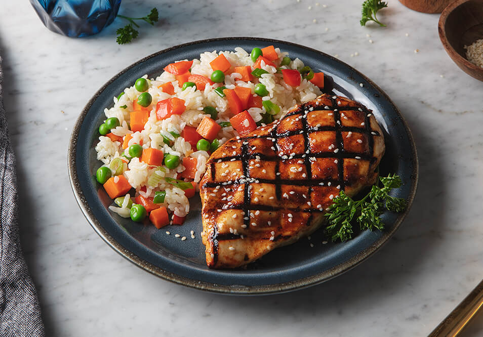 Honey Sesame Chicken with Jasmine Rice and Vegetable Medley